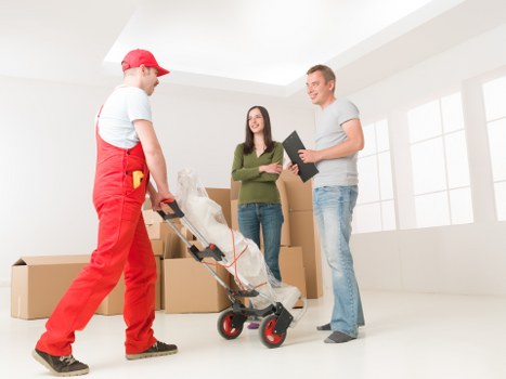 Expert packing tips for moving in Brent